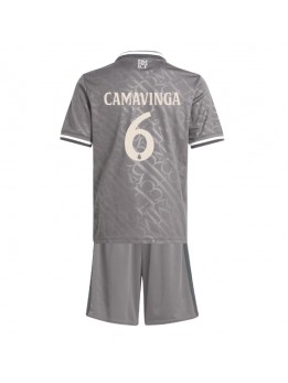 Real Madrid Eduardo Camavinga #6 Ausweichtrikot für Kinder 2024-25 Kurzarm (+ Kurze Hosen)